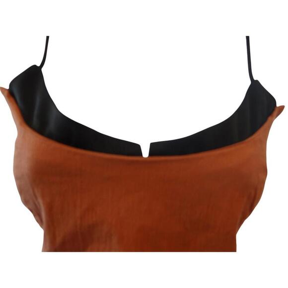 Stylish IRIS Crop Top - Brown and Black - Picture 2 of 5